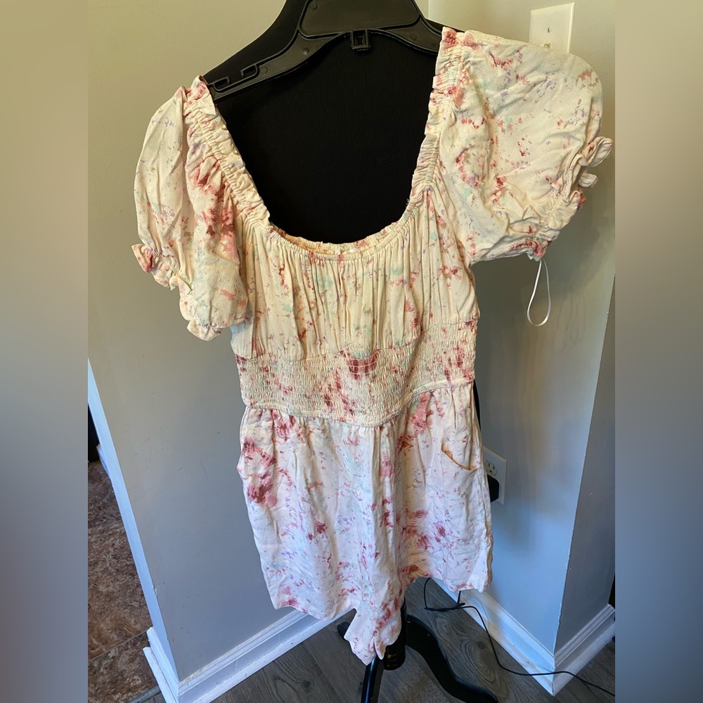 NWT Skylar + Madison women’s romper large